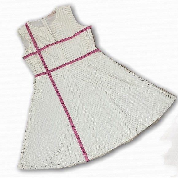 Tory Burch white Eyelet fit and flare dress sz L - Picture 4 of 8